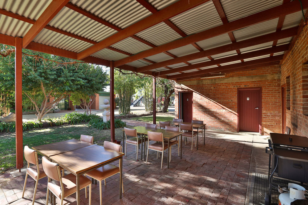 Wentworth Central Motor Inn Esterno foto